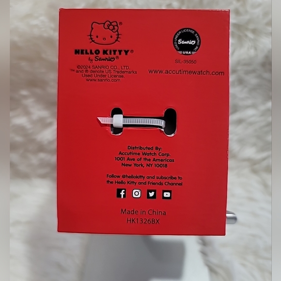 Hello Kitty Charm Bracelet Watch, Analog. Brand New Hanging Charms HTF - Picture 6 of 6